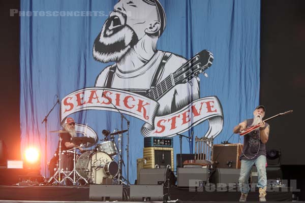 SEASICK STEVE - 2017-07-23 - PARIS - Hippodrome de Longchamp - Main Stage 2 - 